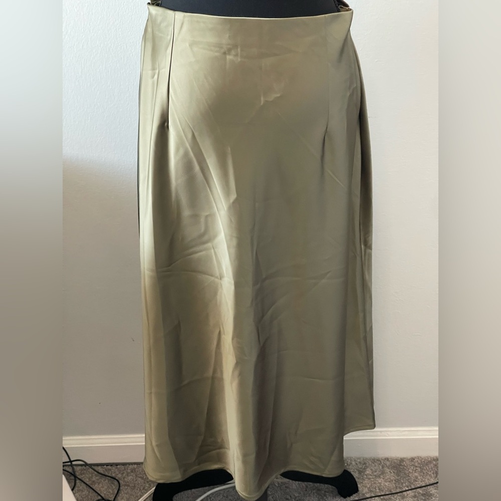 House of Harlow 1960 Strapless Satin Dress in Gold. DRESS HAS BEEN ALTERED! - Picture 13 of 15